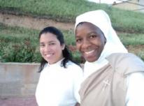 Vernica y Leticia de vuelta al Monasterio - 