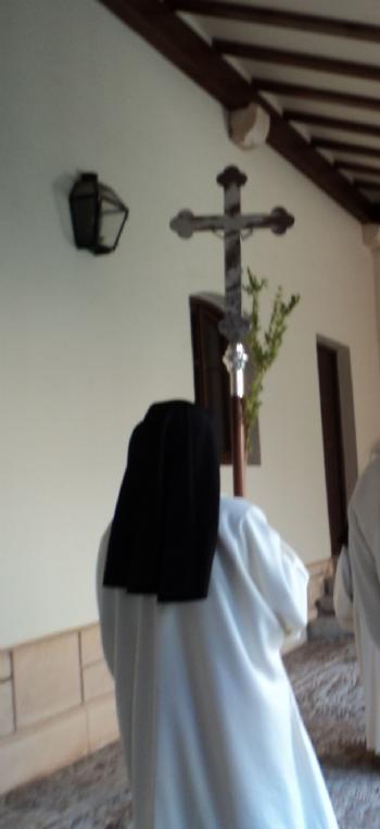 FOTONO DEJEMOS SOLO A JESS EN EL DESIERTO CUARESMAL