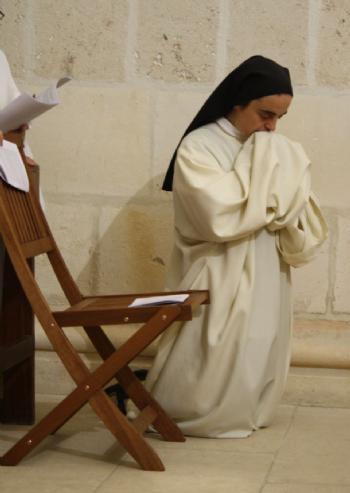 FOTODurante este tiempo restringimos las visitas de amigos y familiares, llamadas, etc�tera,... Esperando el gozo de la PASCUA!!!