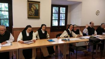 FOTO:Rocío con Lourdes de la comunidad de Tulebras, flanqueadas por Mª Carmen de las Huelgas y Paco de Santa Mª de Huerta. FOTORocío con Lourdes de la comunidad de Tulebras, flanqueadas por Mª Carmen de las Huelgas y Paco de Santa Mª de Huerta.