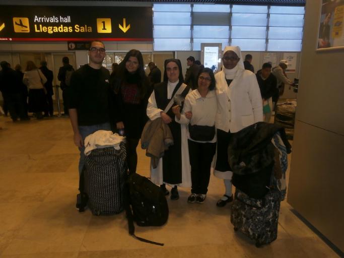 FOTOSor Rosala y sor Roco acudieron a recibirla en el aeropuerto